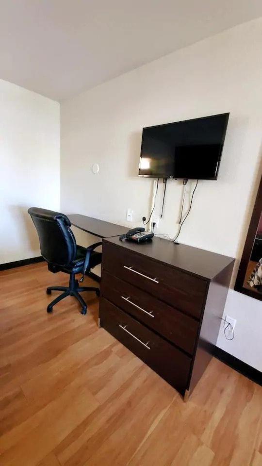 Sacramento Inn & Suites 노스하이랜드 외부 사진